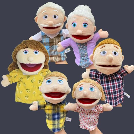 OLI & MONTESSORI Family Puppet Set – Interactive Hand Puppets with Moving Mouths